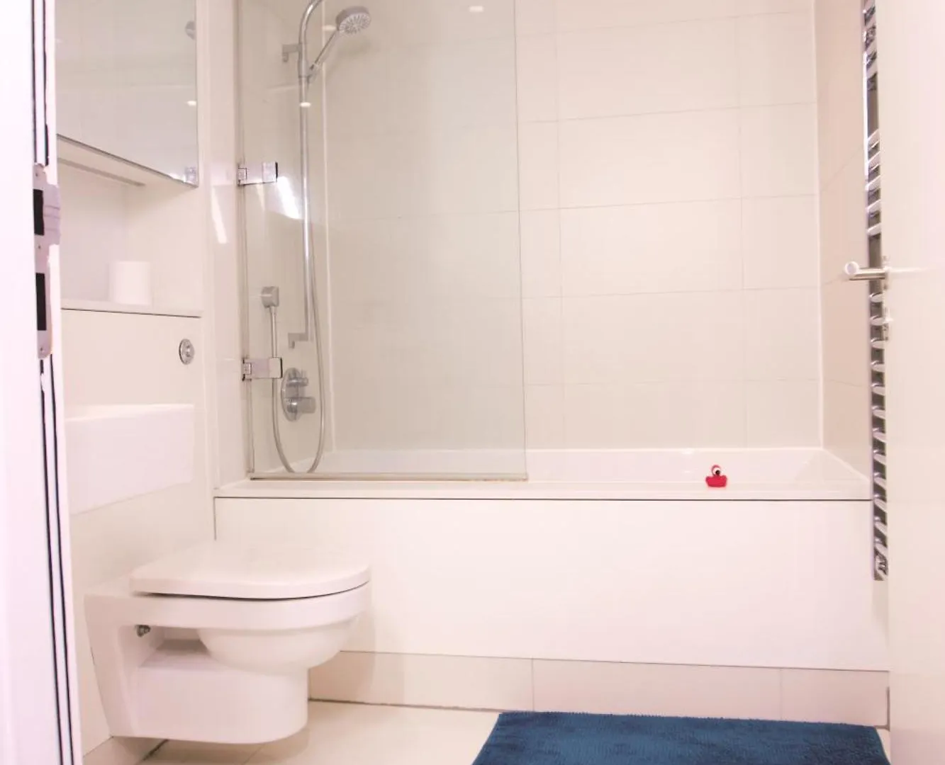 Modern Quartermile Apartment 爱丁堡 英国